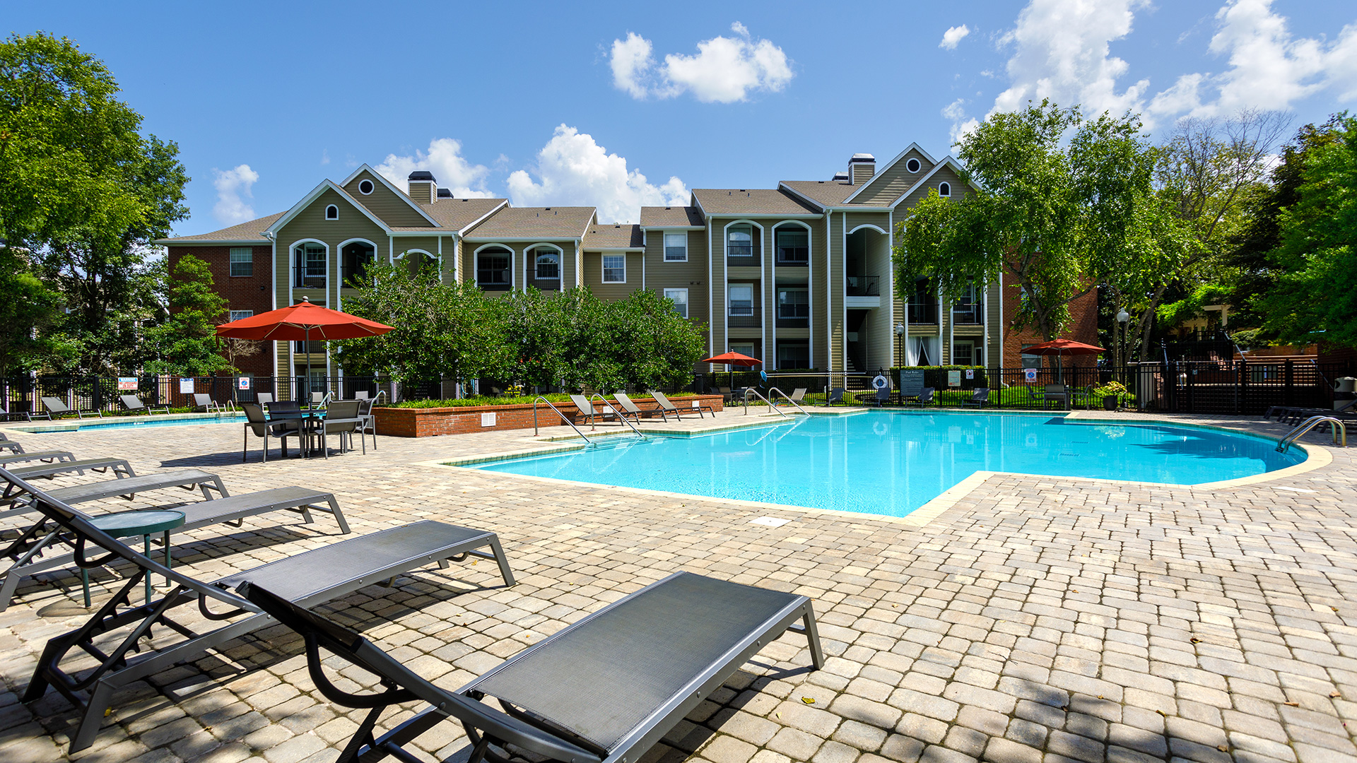 Pool - Waterford Crossings