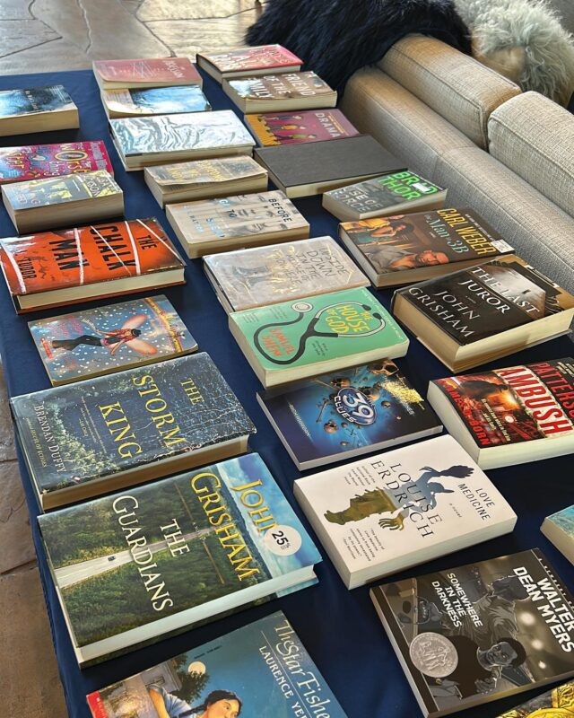 Don’t forget we have a wonderful resident run book shelf. Stop by and grab a book or donate your favorite books to the shelf!
#waterfordcrossings #arlingtonproperties