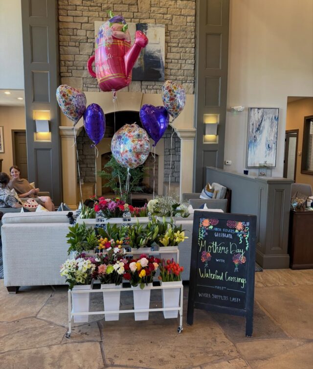 Happy Mother’s Day Weekend from your Waterford Crossing’s Team! We have enjoyed seeing all of your creativity with our build your own bouquet bar! 💐🌸🌷We hope all of our lovely Mother’s are celebrated this weekend! #WaterfordCrossings #ArlingtonProperties #Mom #MothersDay #Nashville